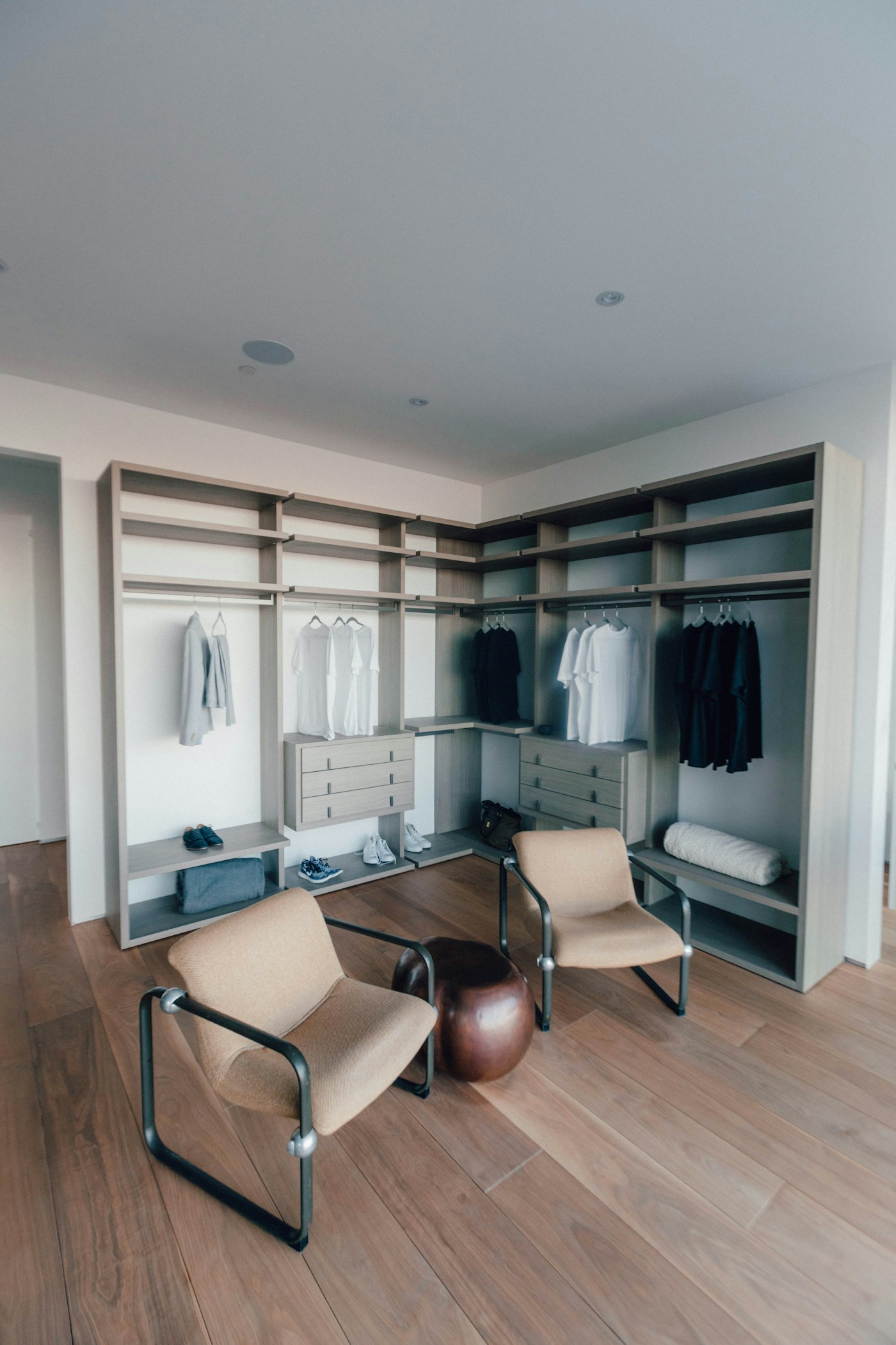 Built-ins, Rose Garden